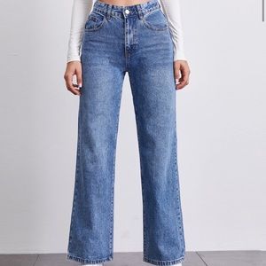SHEIN BLUES Stone Wash Middle-Waisted Straight Jeans